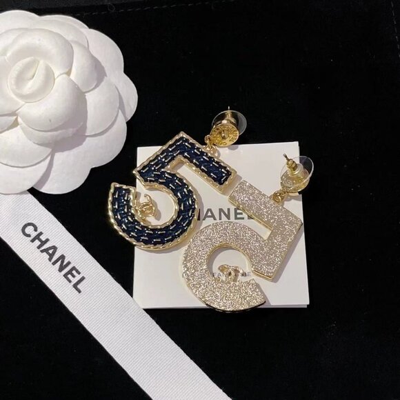 🤓🌛Model Name - CHANEL CC Handmade Gold Coin Denim Filigree Pendant 5 Earrings - Picture 4 of 6